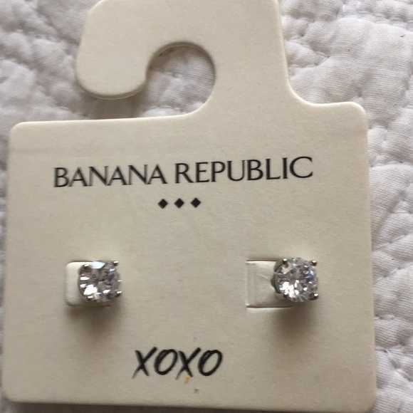 Banana Republic Factory Jewelry - NWT Banana Republic cubic zirconium earrings